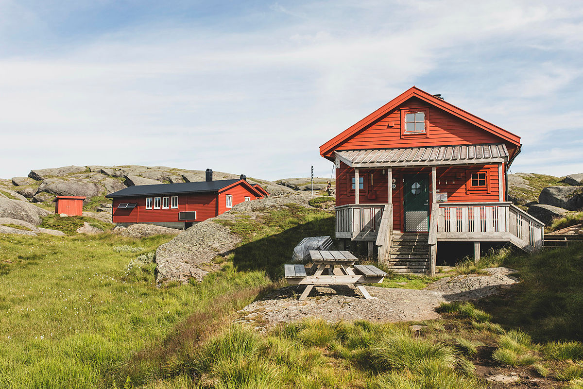 Løkjelsvatnhytta.