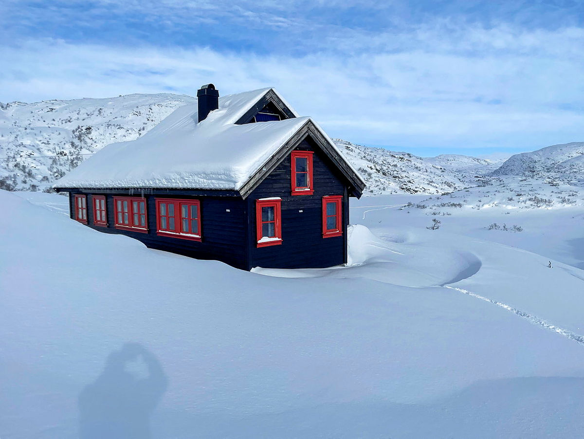 VINTERDRØM: Grautheller og de andre hyttene ligger og venter på deg, i vakker vinterdrakt. Dette bildet er helt ferskt.