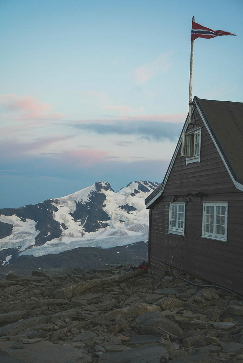 Monsen minutt for minutt i Jotunheimen. Fannaråken og Skogadalsbøen, Utladalen.