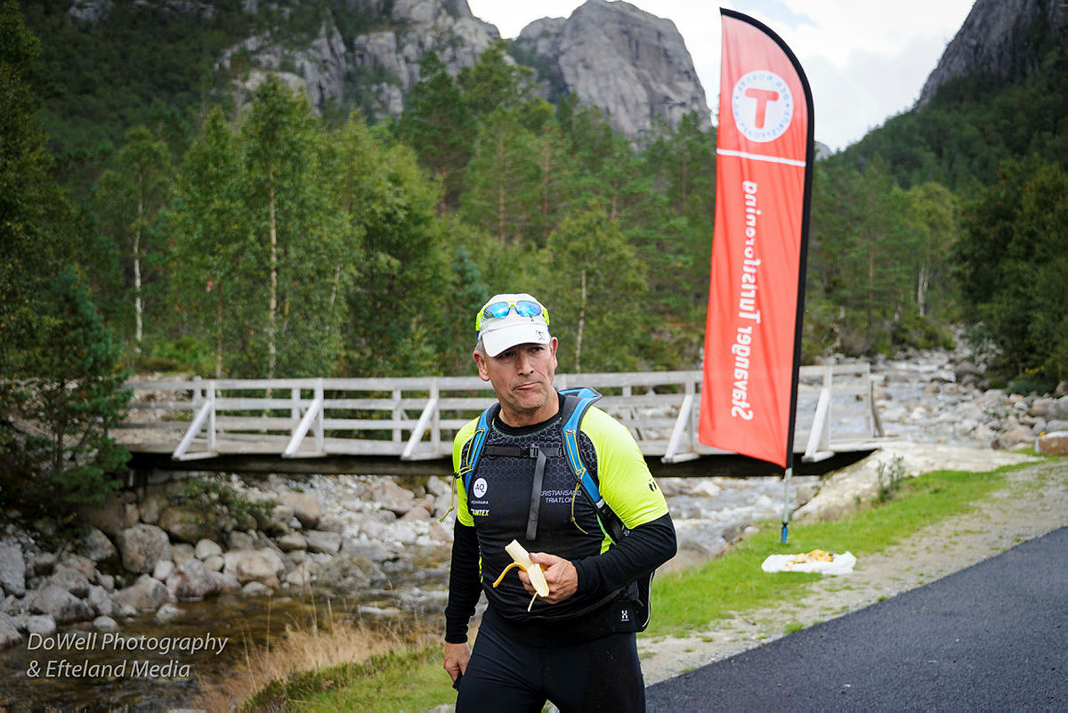 Tripp Trapp Triathlon 2018. Padling, løping og sykling. Lysefjorden.