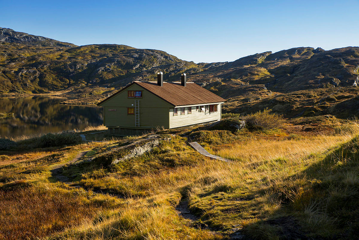 Selhamar turisthytte i Stølsheimen, september 2019.