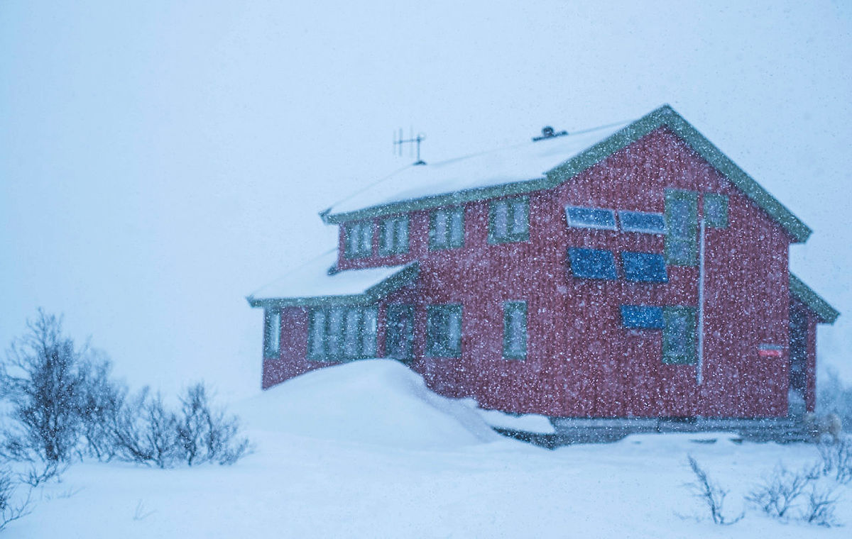 SNØVER: Taumevatn er gjerne innfallsporten for lengre turar inn i heiene seinare på vinteren.