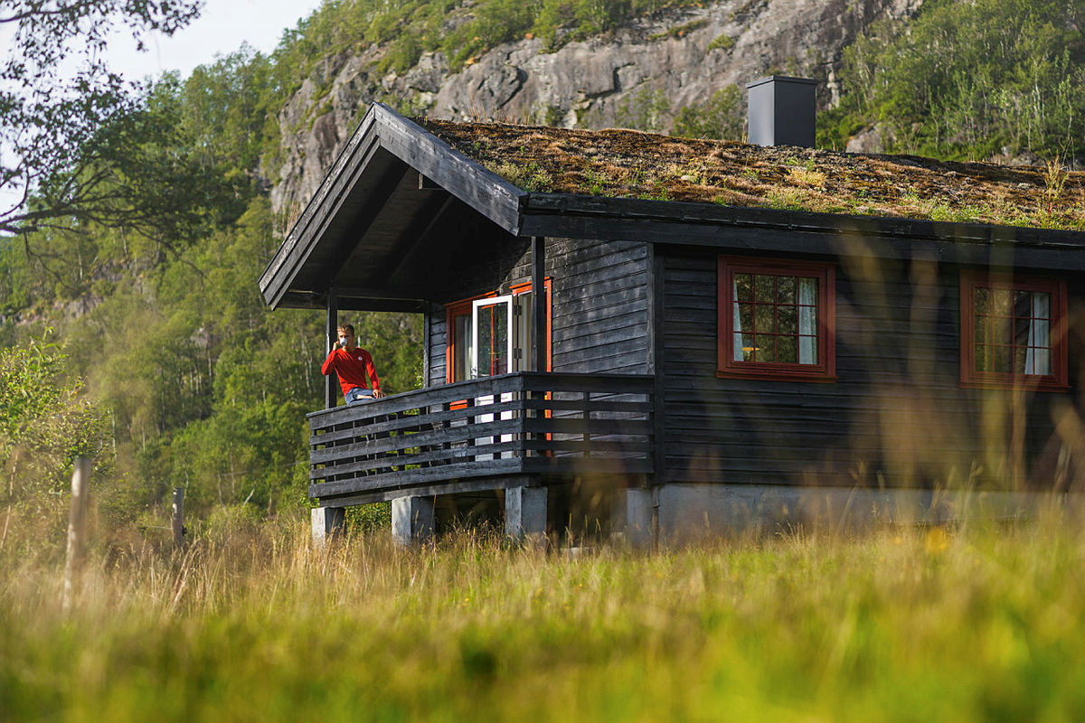 Nyt naturopplevelser og en minnerik ferie for livet som hyttevakt i STF.