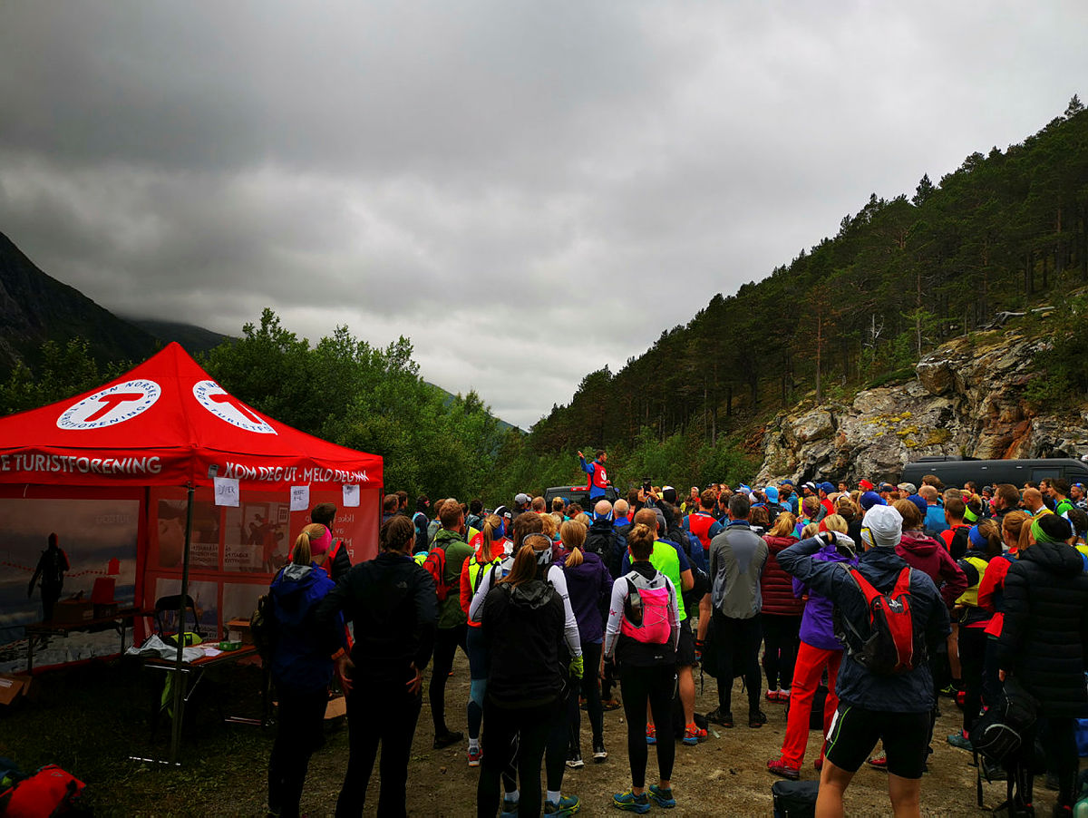 Aktivitet i start/målområde under fjellturløpet Børvasstindan Classic 6. juli 2019