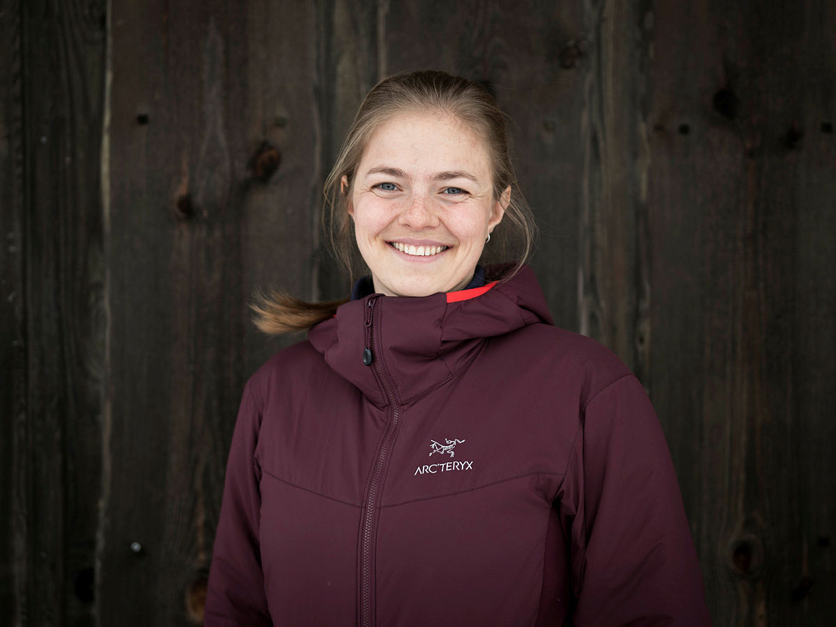 Anna Nes er med i DNT ung Bergen og sitter i landsstyret til DNT ung.