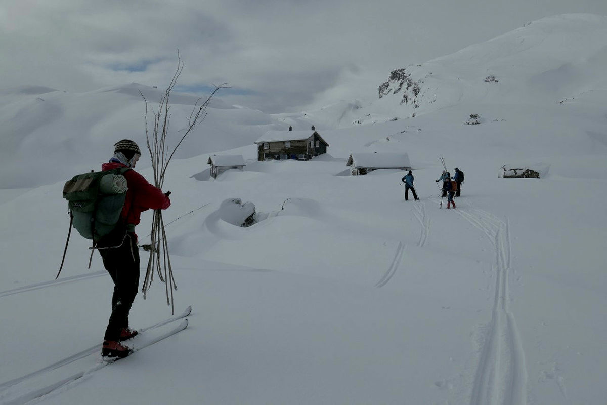 19. februar kvista frivilllige frå Småbrekke til Gullhorgabu.