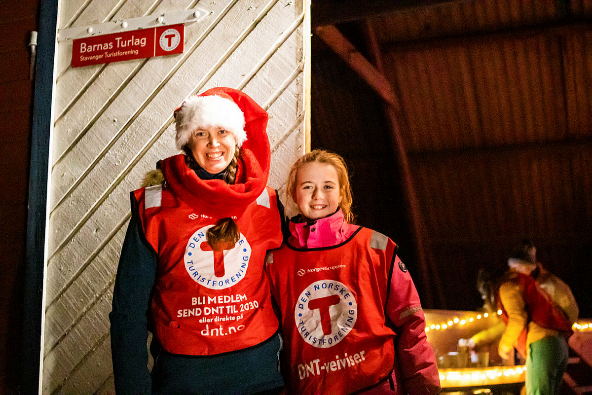 Mie Svendsen syns det er veldig stas å være medhjelperen til moren sin Hanne på turboklubben. Her blir hun kjent med mange nye barn i nærområdet sitt.