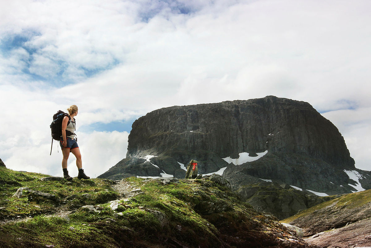 Hardangerviddas veiviser, Hårteigen skal bestiges.