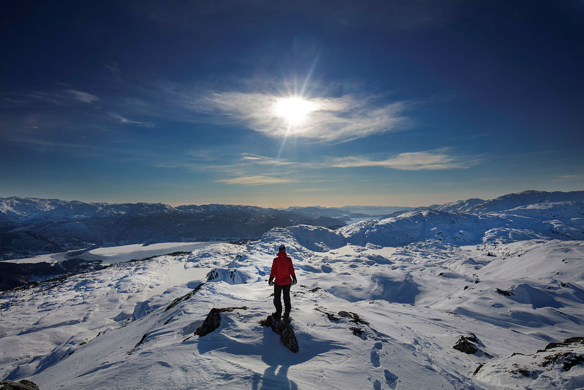 På skitur til Raudnipa fra Gullbotn