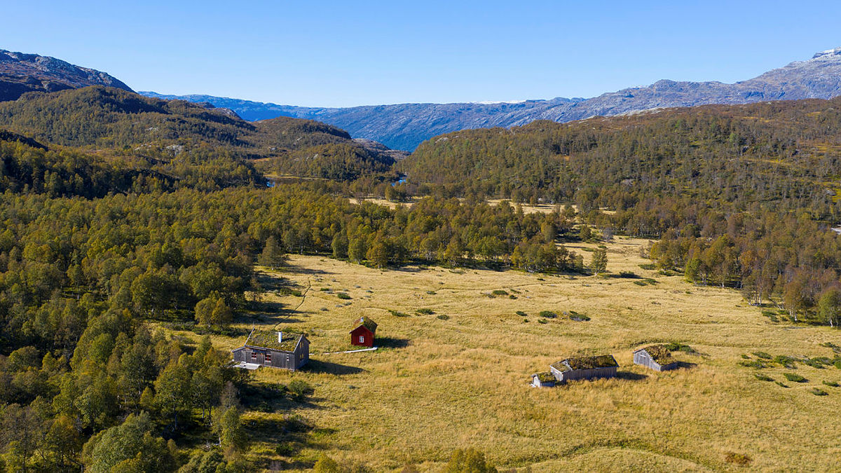 Bleskestadmoen i Suldal ligger ca. tre timers gange fra Bleskestad og har mye ledige senger fremover.