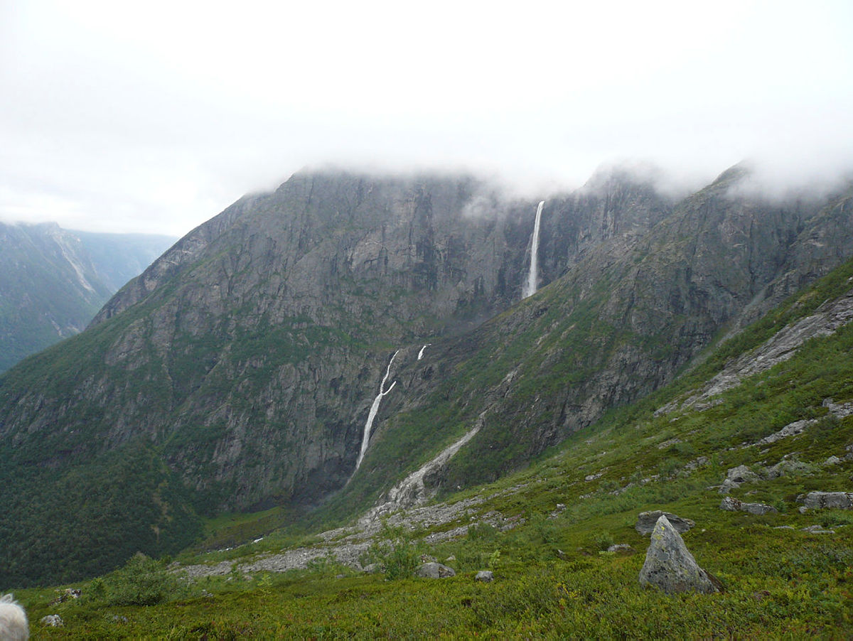 Bedre utsikt mot Mardalsfossen fra Ytste Mardøla.