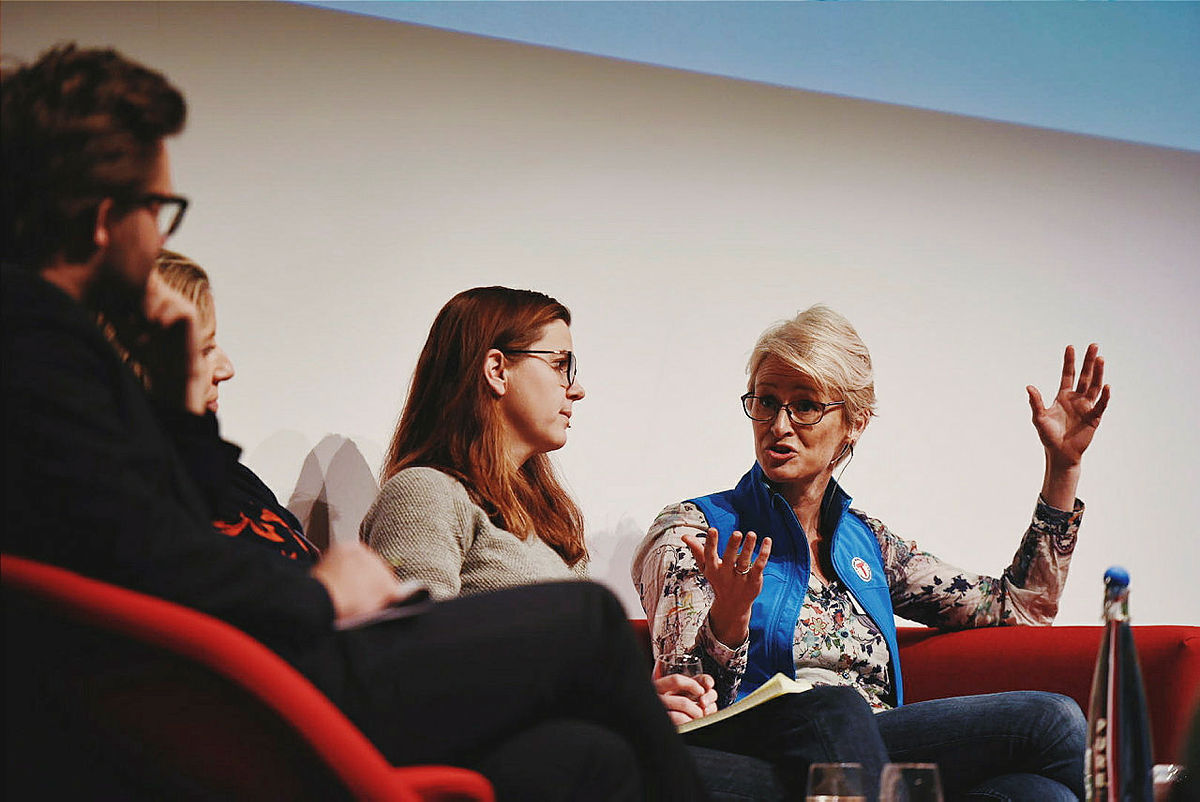 Helene Ødven (DNT) i debatt med Stefan Heggelund (H), Nina Jensen (WWF) og Solveig Schytz (V).